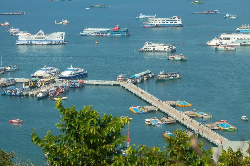 Hotel K Station Pattaya Exterior foto
